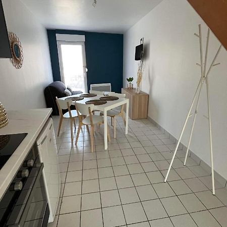 Anselme, F2 Duplex Avec Cour Commune Et Proche De La Mer ,2 Ver-sur-Mer Eksteriør billede
