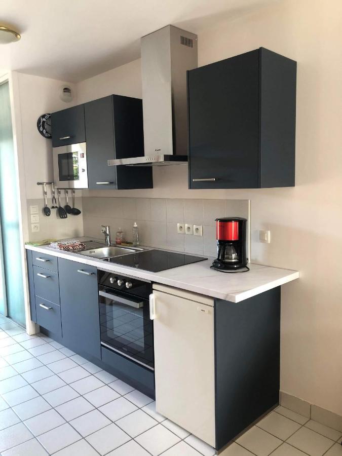Anselme, F2 Duplex Avec Cour Commune Et Proche De La Mer ,2 Ver-sur-Mer Eksteriør billede